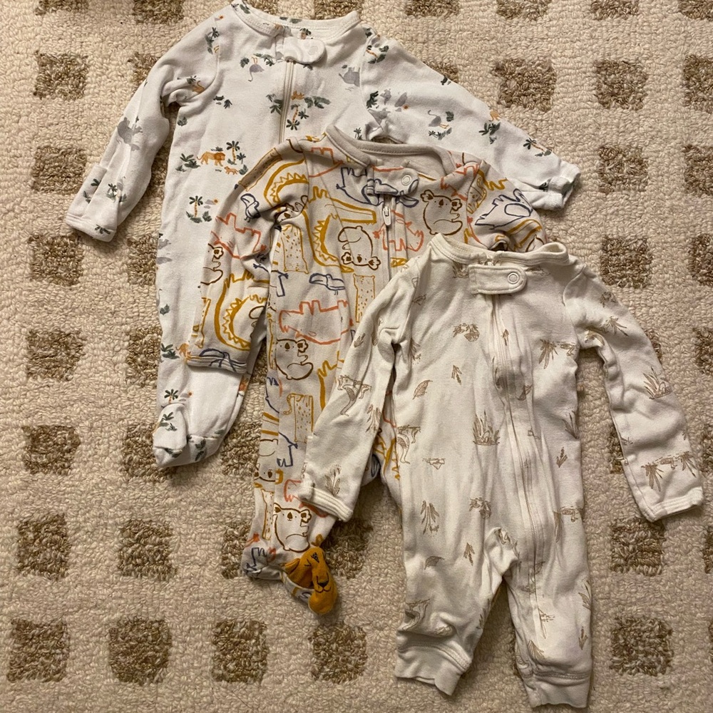 Carter’s Baby Animal Print Onesies Set